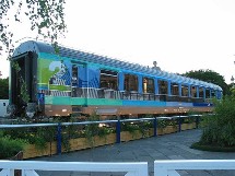 Dès avril 2006, la ligne bénéficiera du nouveau matériel Corail Teoz qui assureront les 6 liaisons quotidiennes (6 sur Bordeaux Marseille et 3 sur Bordeaux Nice).