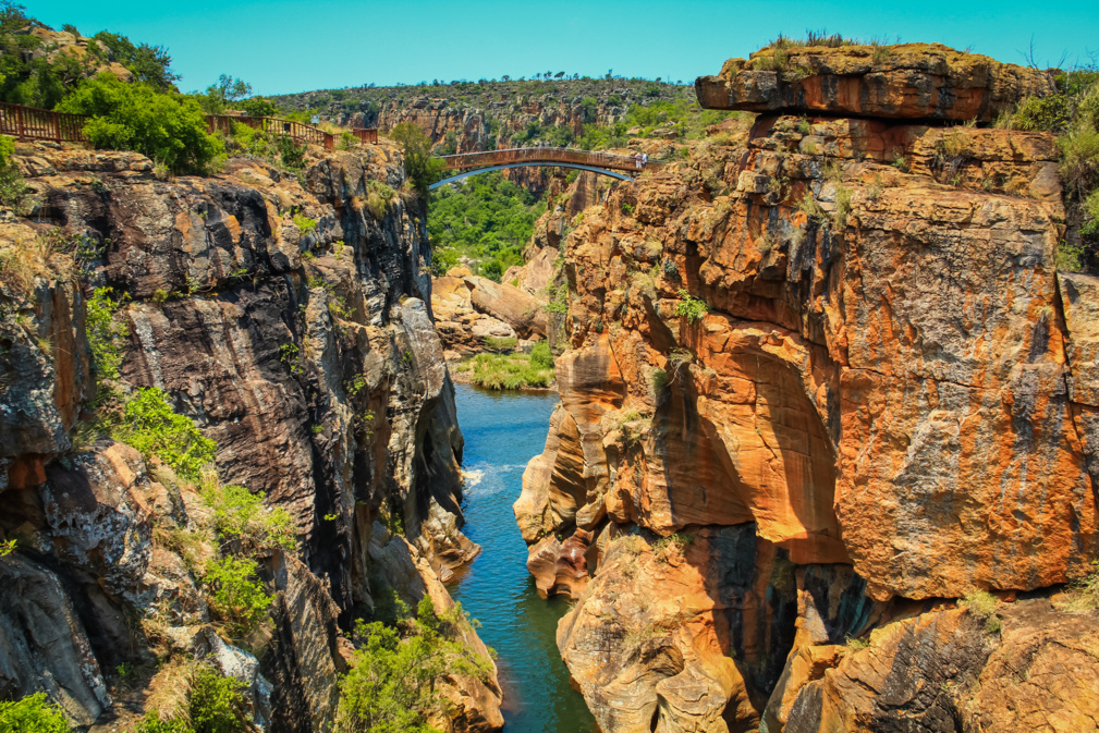 Pont sur le canyon au Bourke's Luck nids de poule dans la rivière Blyde, Mpumalanga, Afrique du Sud © Guilherme - stock.adobe.com