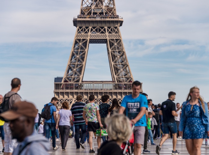 "Les offices de tourisme sont les relais des clichés et du tourisme de masse," déplore Jean-François Rial - Depositphotos