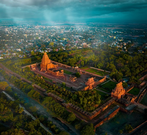 Classé à l'Unesco, le temple de Thanjavur possède le vimanam (tour sanctuaire) le plus haut du monde (© Tamil Nadu Tourism)