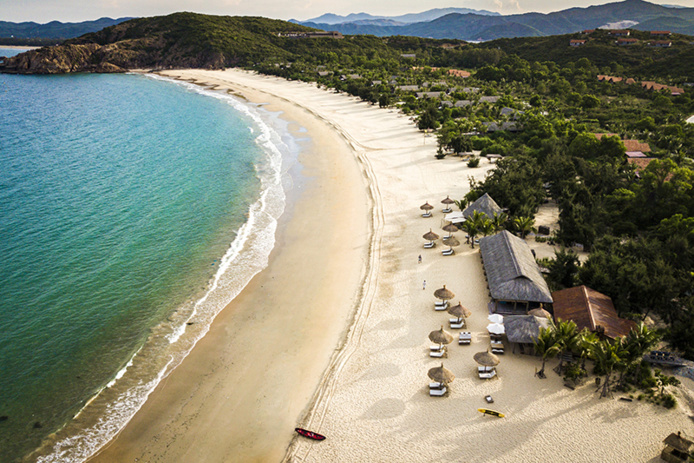 Zannier Hotels Bãi San Hô Beach ©️ Frederik Wissink for Zannier Hotels