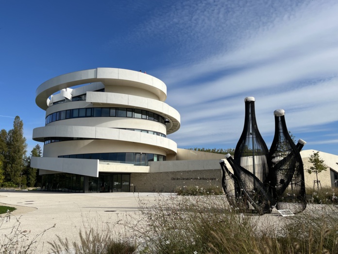 La Cité des climats et vins de Bourgogne est une réussite architecturale autant que pédagogique (© PB)