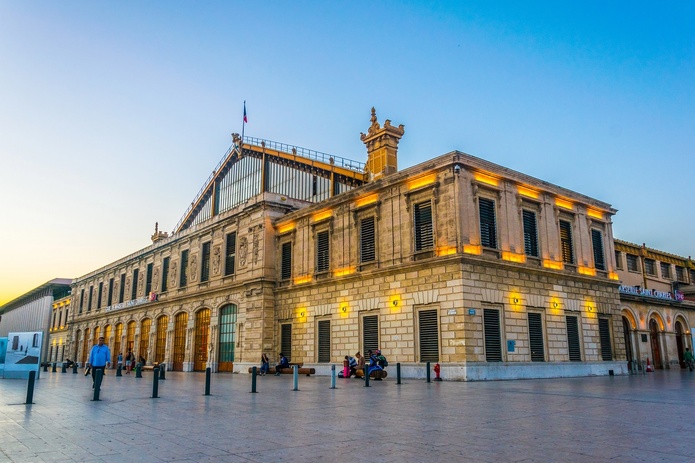 Marseille Saint-Charles se transforme pour une mobilité renforcée - Photo : Depositphotos.com @Dudlajzov