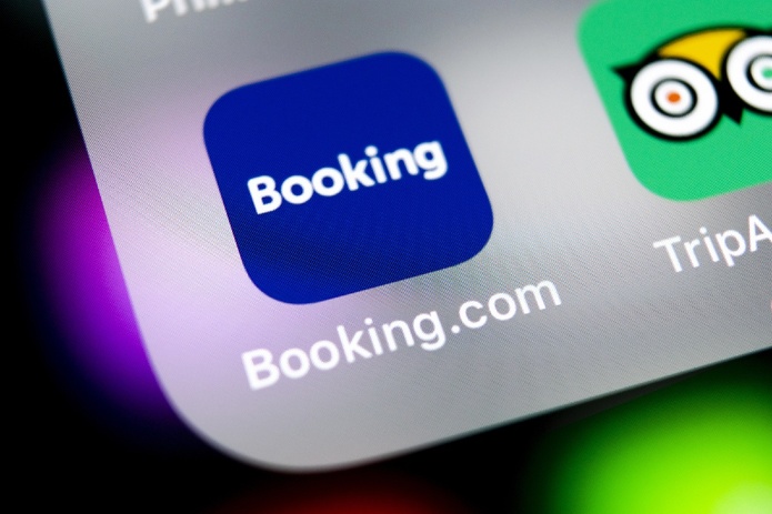 Booking.com publie une étude consacrée aux tendances de 2025  Depositphotos Auteur bigtunaonline