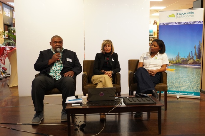 Michael Forrest, Julie Laronde, Clarice Lasemillante ont tenu a rassurer les professionnels du tourisme sur la situation en Nouvelle-Calédonie. Photo : C.Hardin