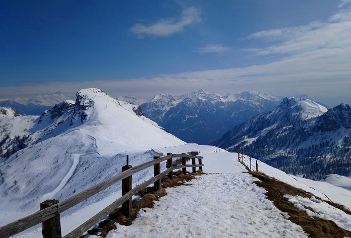 Avec la réouverture du Club Med Serre Chevalier, rénové et monté en gamme, Club Med veut proposer une offre 100% premium à la montagne - DepositPhotos.com, MichaelaHolubova