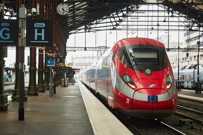 Trenitalia célèbre près de 3 millions de passagers transportés en 3 ans en 2025, année marquée par la réouverture de la ligne Paris-Milan et le lancement de la ligne Paris-Marseille. @trenitalia