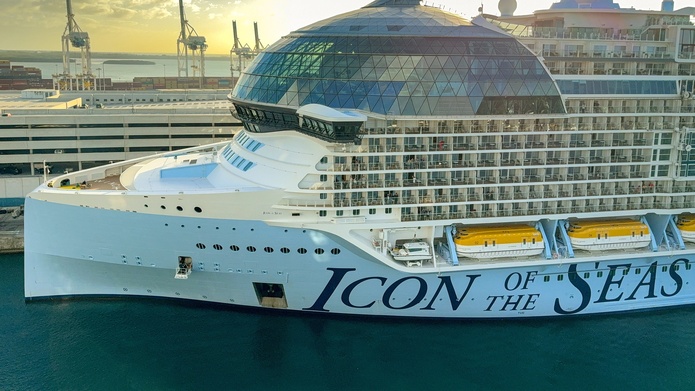 L'Icon of The Seas a quitté Miami son port d'attache il y a tout juste un an - DepositPhotos.com, CeriBreeze