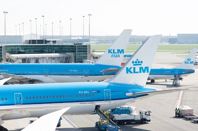 KLM annonce qu'elle va supprimer 250 emplois administratifs.  - Depositphotos.com Auteur photosis