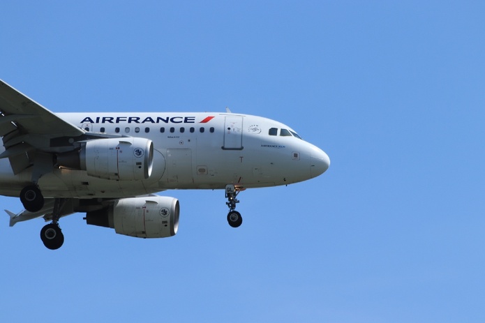 Air France et la SNCF proposent pour la première fois la conversion de Miles Flying Blue en bons d’achat TGV INOUI - Depositphotos.com