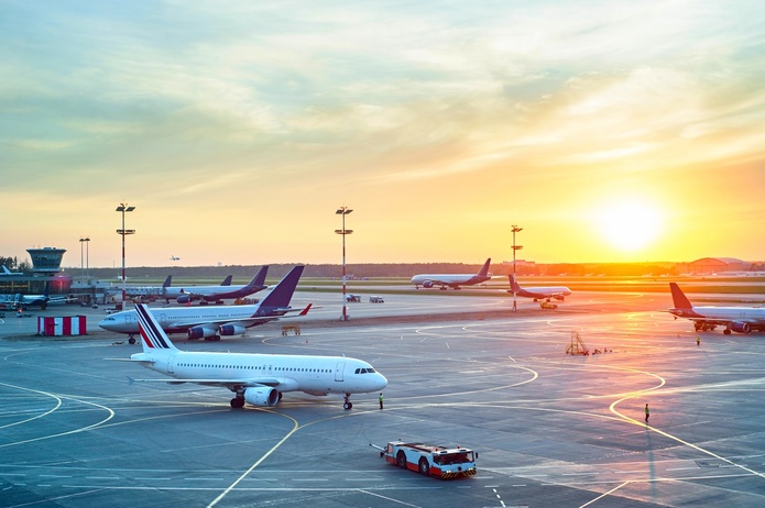 Le transport aérien va continuer d’évoluer dans un environnement en mutation devant faire face à des défis environnementaux, technologiques et concurrentiels extrêmement couteux qui seront en grande partie payés par les passagers - DepositPhotos.com, joyfull