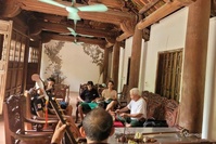 Rencontre d'artistes talentueux au temple de Thung La © Authentik Vietnam