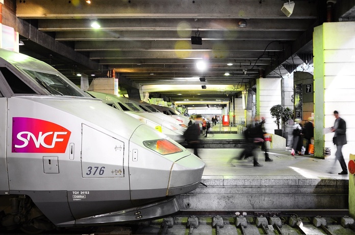 Grève SNCF : vacances de printemps et ponts de mai en rouge ? - Photo : Depositphotos.com @Serjio74b