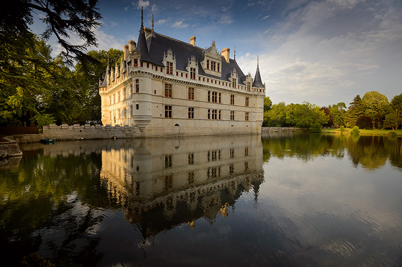 © Léonard de Serres/ CMN - Façades du château d'Azay-le-Rideau