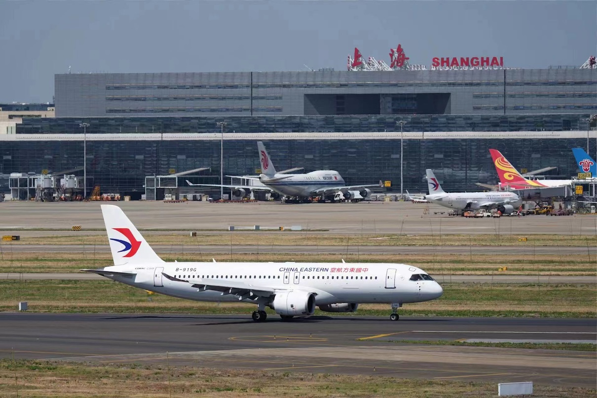 China Eastern Airlines reçoit le premier avion d'une commande de 100 appareils - China Eastern Airlines