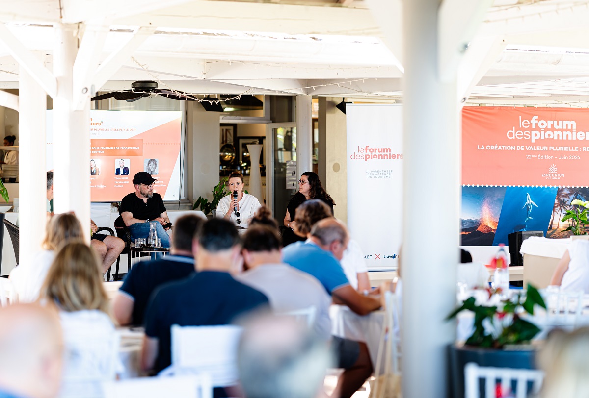 Le tourisme régénératif a été abordé lors de la conférence d'ouverture et au cours des tables rondes - Photo Forum des Pionniers, Jules Despretz