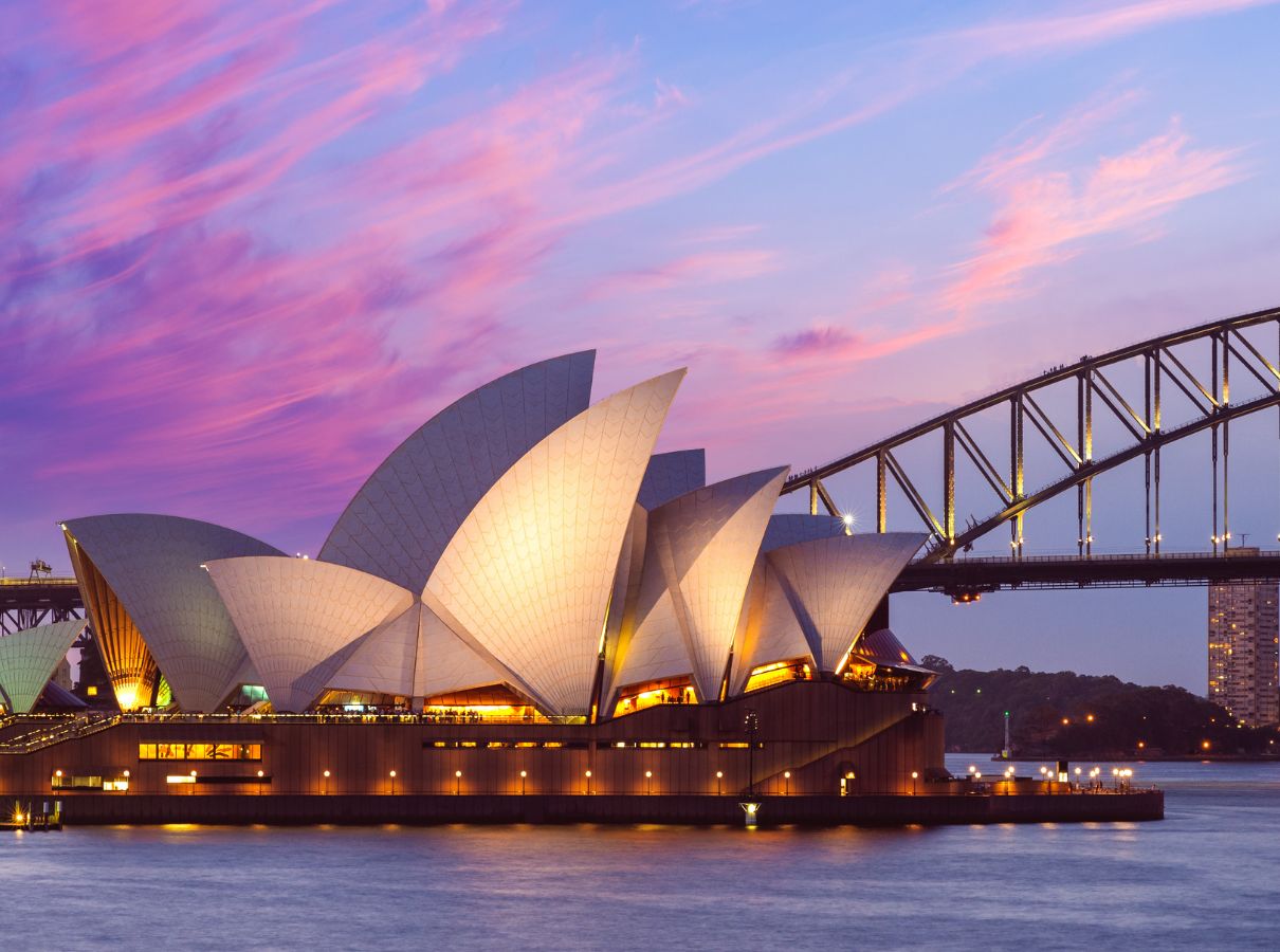 Lors d’un voyage en Australie, il est incontournable de visiter l’Opéra de Sydney, un joyau architecture et culturel inscrit au patrimoine mondial de l’Unesco.