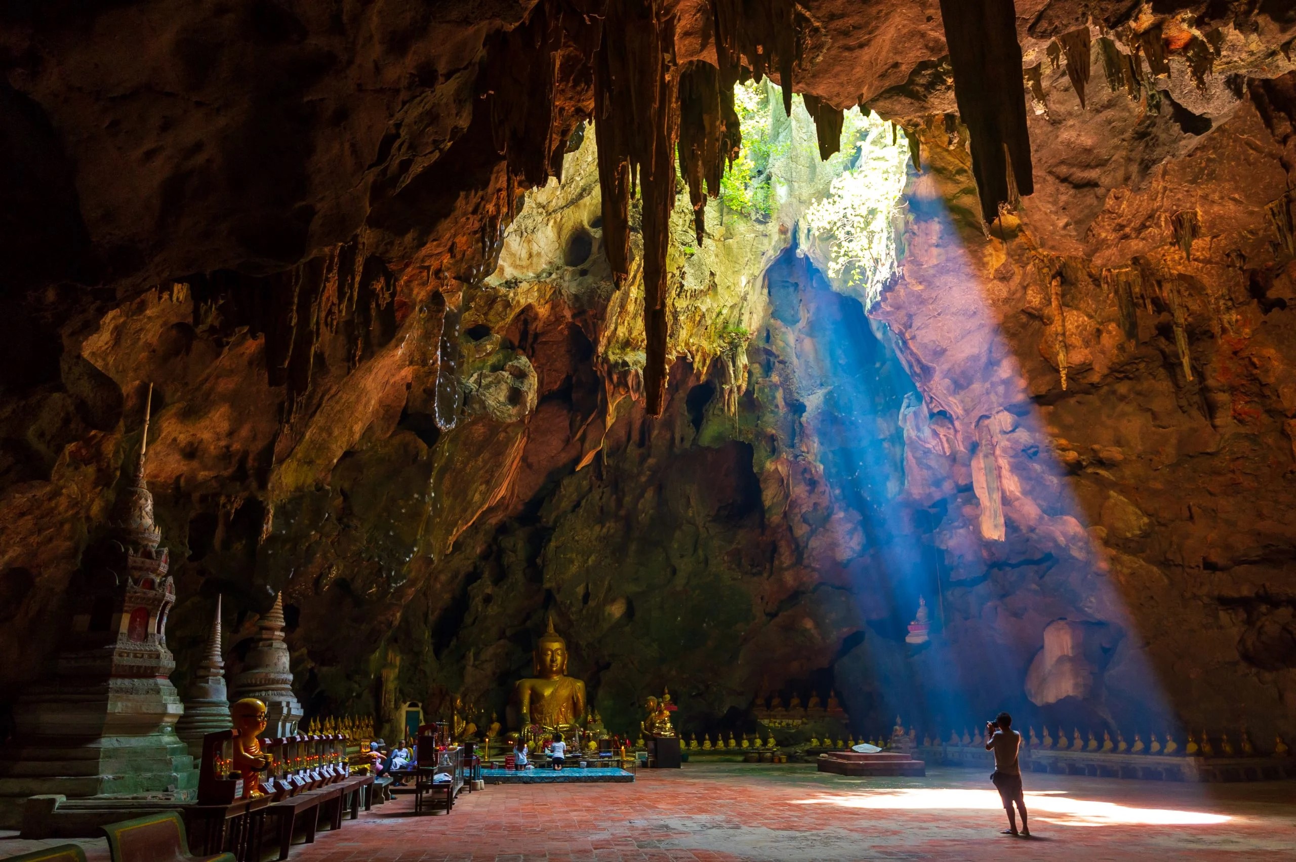 Phetchaburi, une province de plages tranquilles, de montagnes couvertes de jungle et ses temples anciens . Crédit : TAT