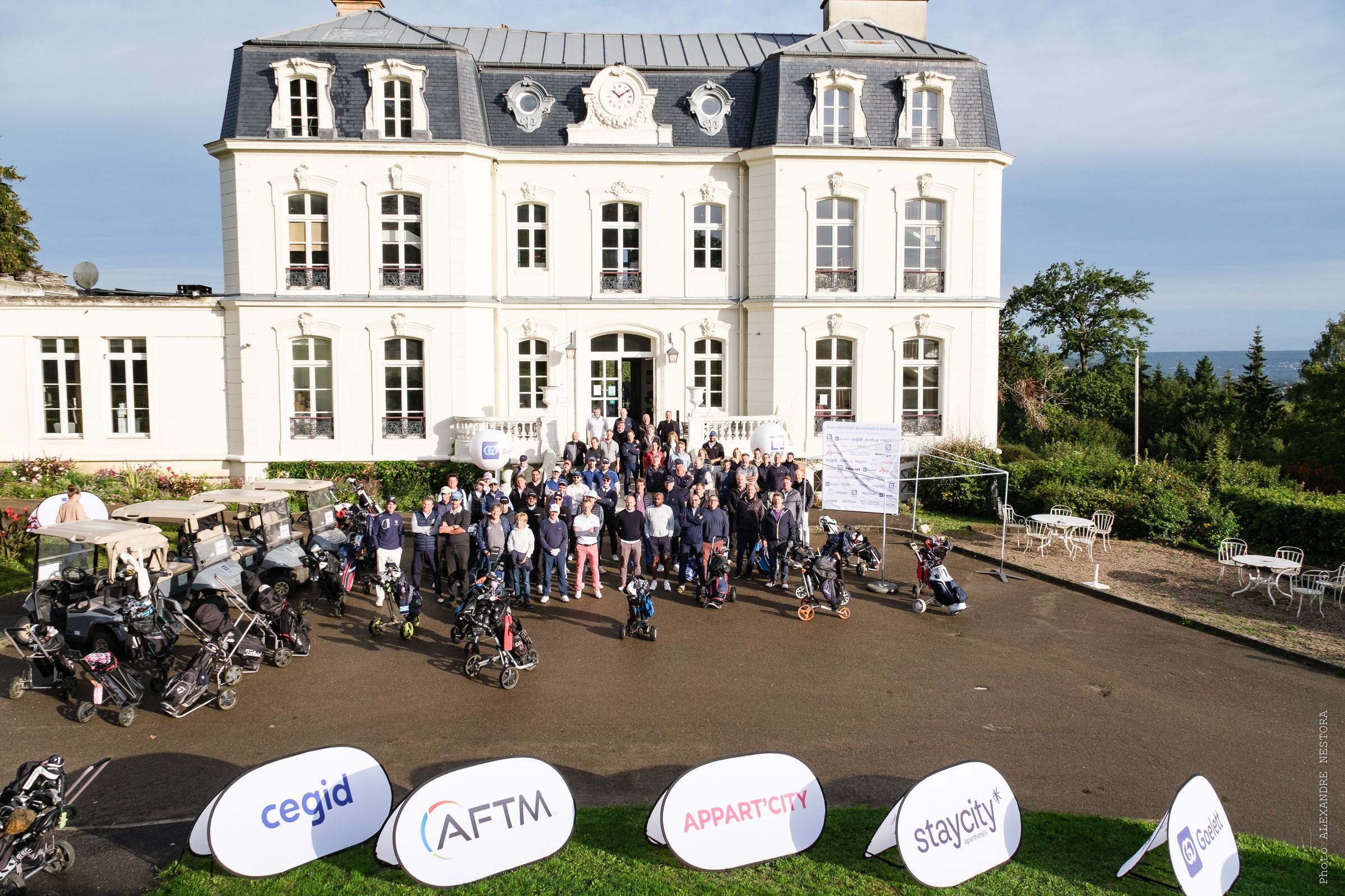 Créé en 1989, le Golf de Béthemont est à ce jour l’unique oeuvre en France du champion Allemand Bernhard Langer (double vainqueur du Masters) @Alexandre Nestora