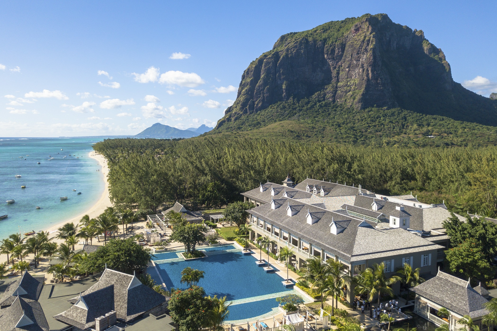 Le JW Marriott, une situation privilégiée face au Morne @Hero Image