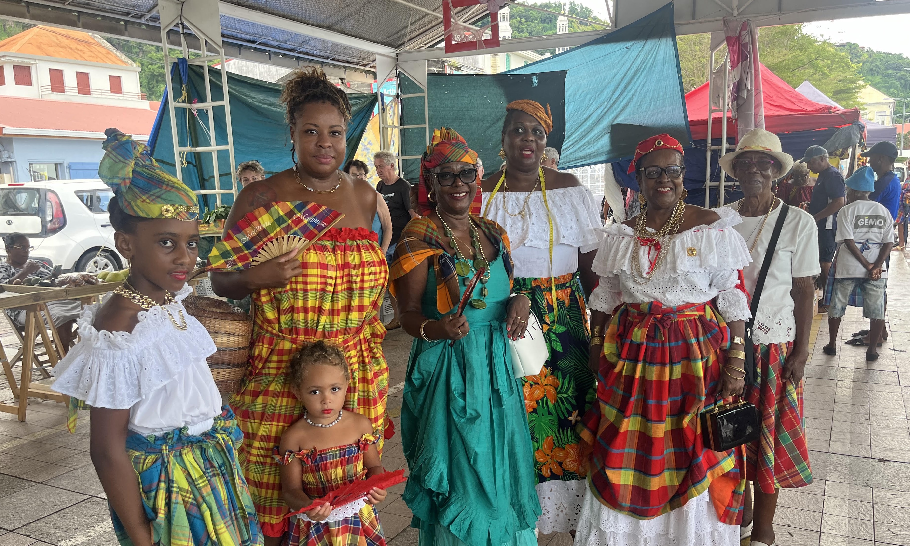 Rencontre au marché de Saint-Pierre, en Martinique. @LG