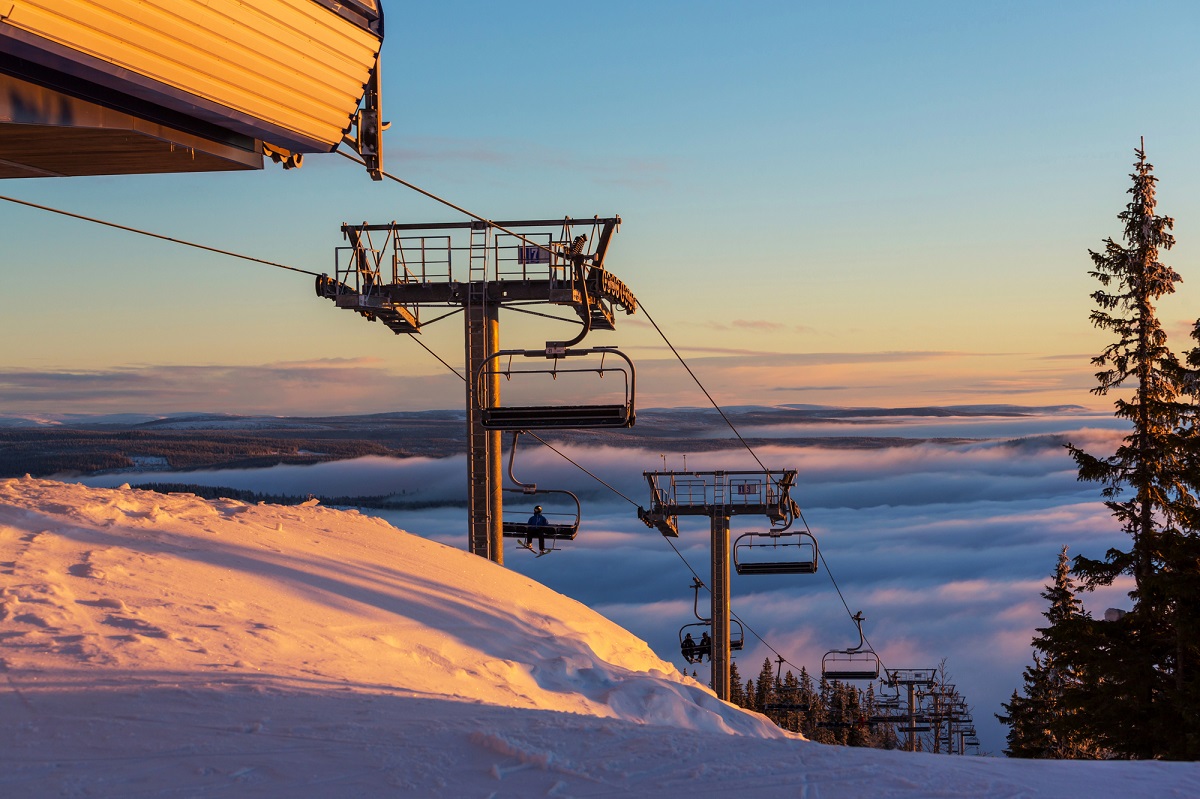 La montagne en hiver emploie directement 120.000 salariés et si on prend en compte les retombées indirectes et induites c’est 250.000 personnes - Depositphotos.com Auteur kamchatka