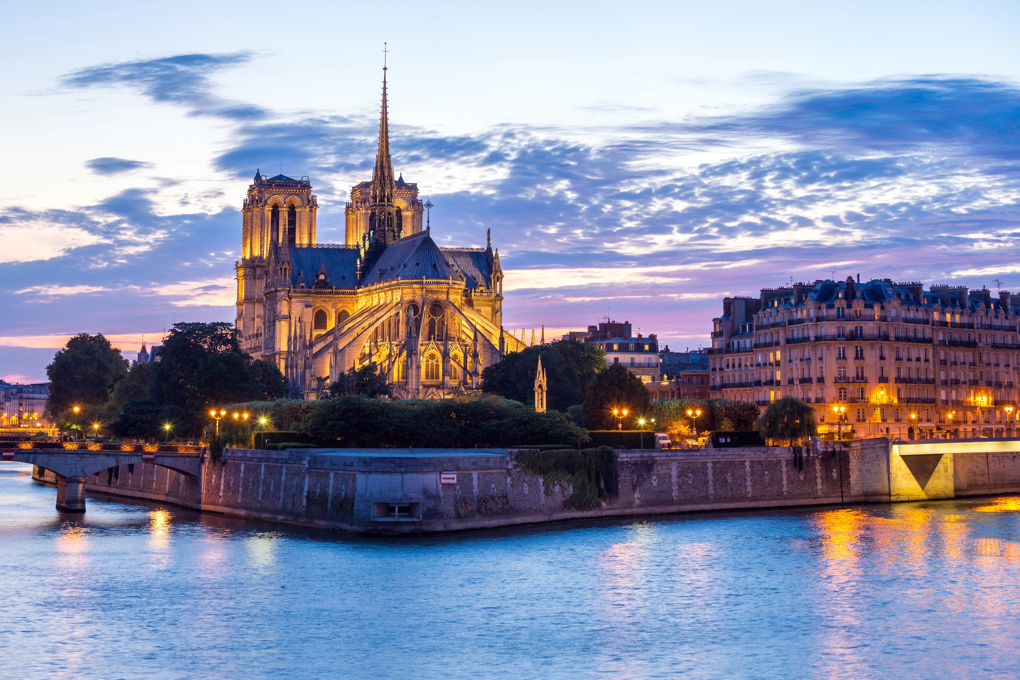 Les Vedettes du Pont Neuf ne pourront pas accueillir leurs clients le weekend prochain @DepositPhotos