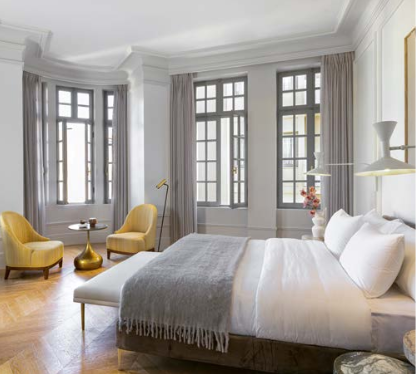 Dans les chambres du The Dolli, une décoration très étudiée (©Grecotel)