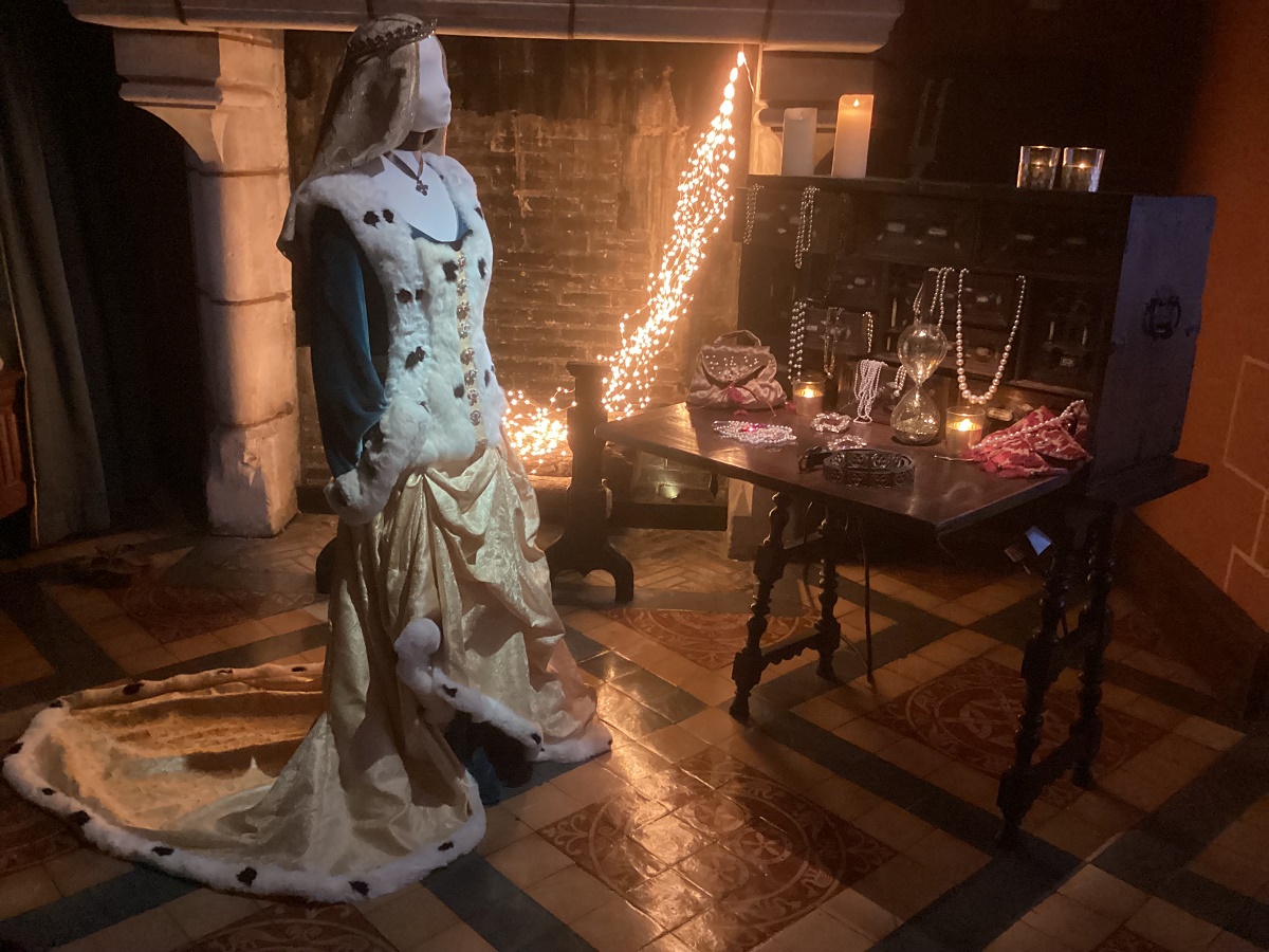 Le château de Langeais met en lumière l’époque médiévale pour faire écho à ses décors et ses collections permanentes - Photo : J.-P.C.