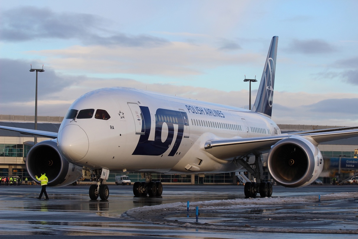 LOT Polish Airlines a annoncé le lancement d'une nouvelle liaison directe entre Cracovie et Paris-Orly - Depositphotos @Senohrabek