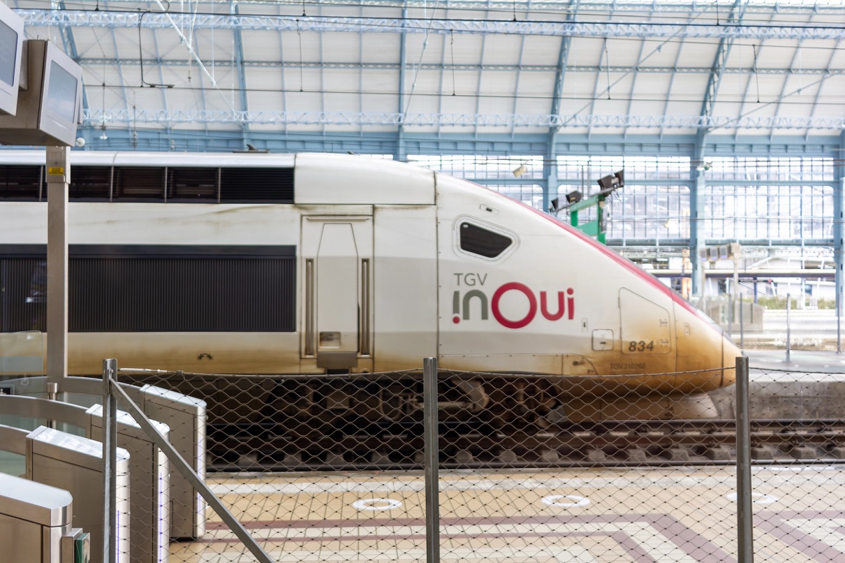 SNCF Voyageurs teste l'application France Identité - Photo : Depositphotos.com @HenryStJohn