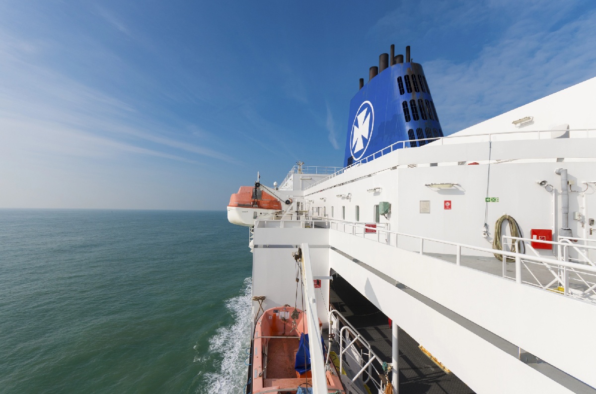 DFDS célèbre 25 ans de liaison maritime entre Dunkerque et Douvres - Depositphotos.com Auteur hansenn