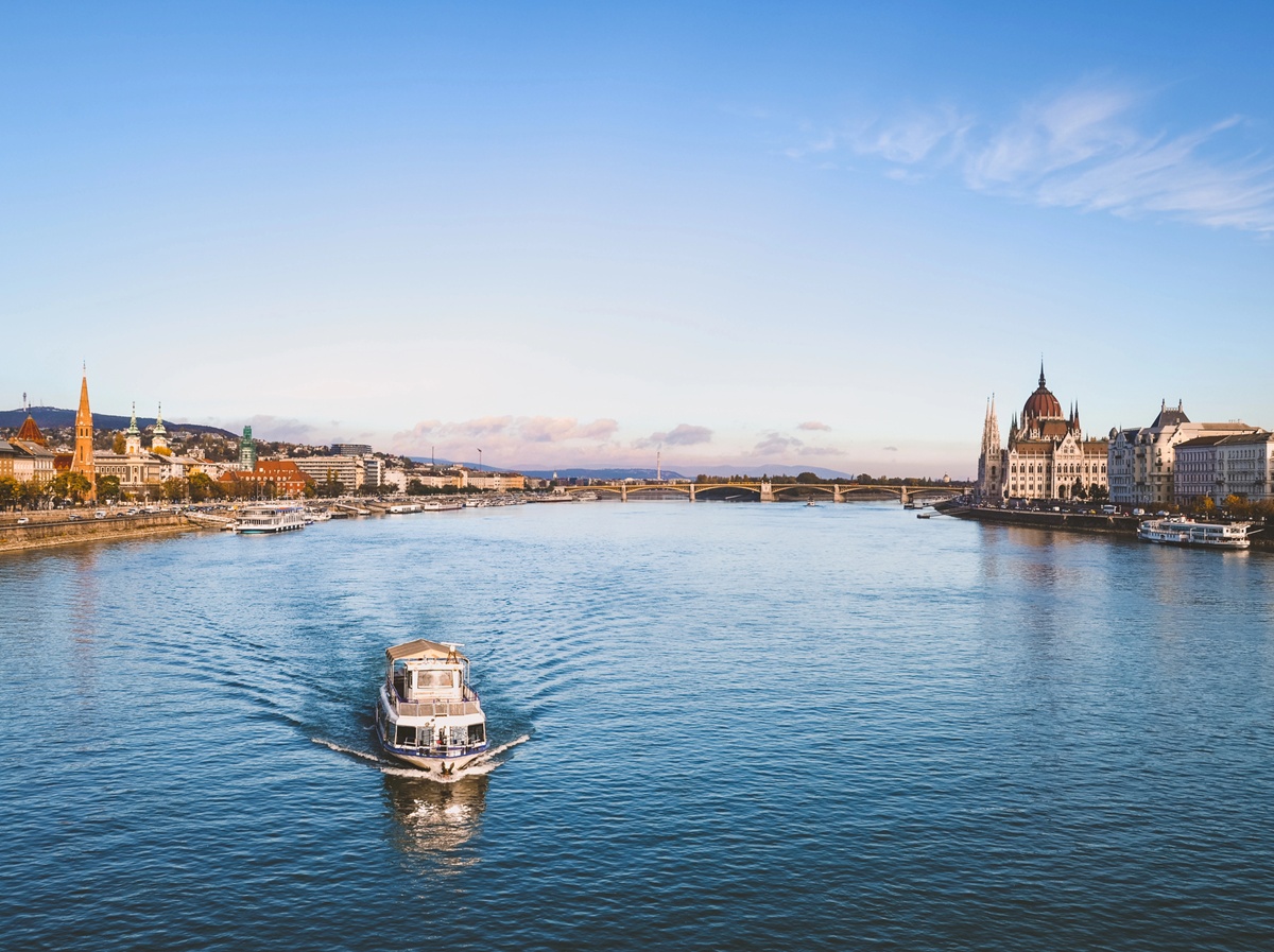 L’annonce de Celebrity Cruises d’introduire 10 nouveaux navires sur les rivières européennes a soulevé préoccupations quant à une surcharge des itinéraires sur le Rhin et le Danube @DepositPhotos.Com - ppohudka