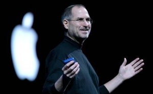 Apple : Steve Jobs disparu, ses fans se ruent sur l'iPhone 4S !