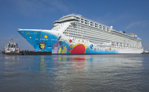 NCL : le Norwegian Breakaway largue les amarres