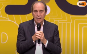 Xavier Niel (Free) se paie les agences de voyages !