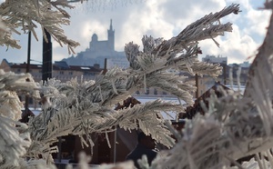 Découvrez les fêtes calendales en Provence : traditions pour un Noël authentique