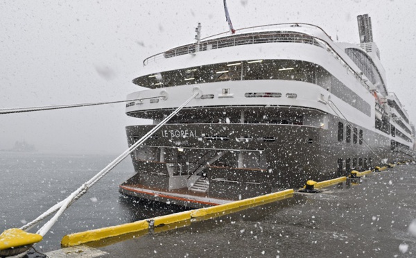 I. Ponant : d'Ushuaïa à l'Antarctique, récit d'une croisière-expédition dans "le sud du sud"