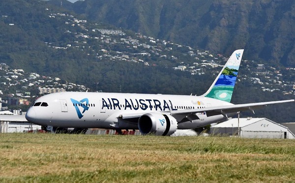 Air Austral présente son nouvel uniforme