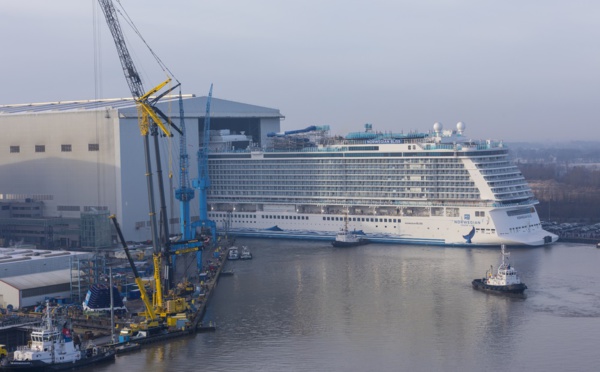 Norwegian Bliss prend l'eau (Vidéo)