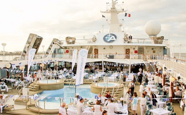 L'Azamara Pursuit rejoint Azamara Club Cruises