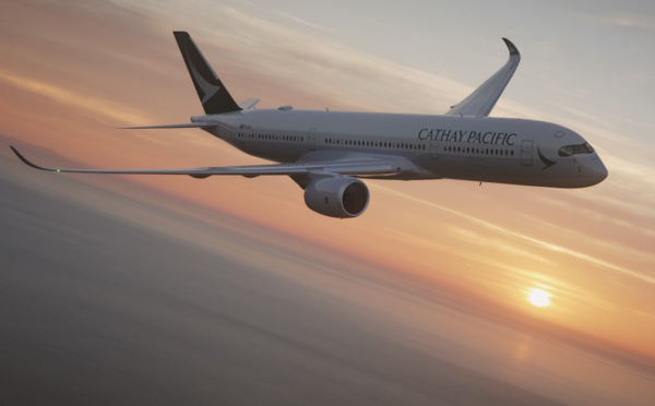 Vols en correspondance : Cathay Pacific rejoint Worldwide by easyJet