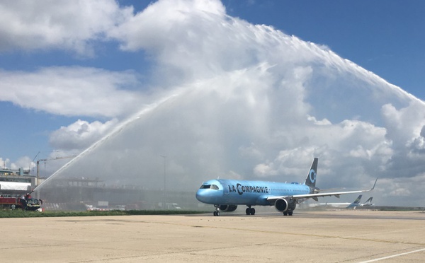 Paris Orly : l'A321 Neo de La Compagnie prend son envol