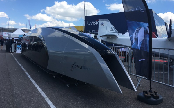 Salon du Bourget : le prototype Spacetrain présenté sur le tarmac