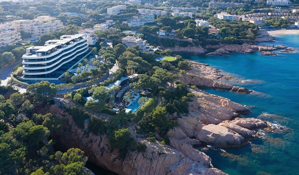 Alàbriga Hotel : un restaurant étoilé et 29 suites luxueuses sur la Costa Brava (Photos)