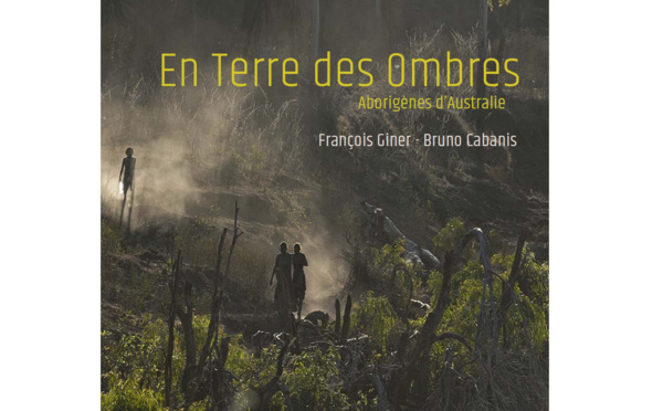 « En Terre des Ombres » : sur la piste d'Asia en Australie