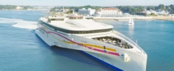 Aidé par un fonds, Brittany Ferries met la main sur Condor Ferries