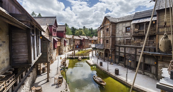 Parc Astérix : l'hôtel 4 étoiles "Les Quais de Lutèce" est ouvert (photos)