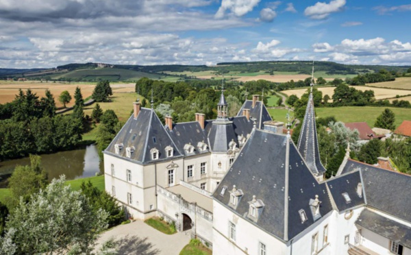 Le 5 étoiles Château Sainte-Sabine est installé dans une magnifique demeure du XVIe (©Château Sainte Sabine)