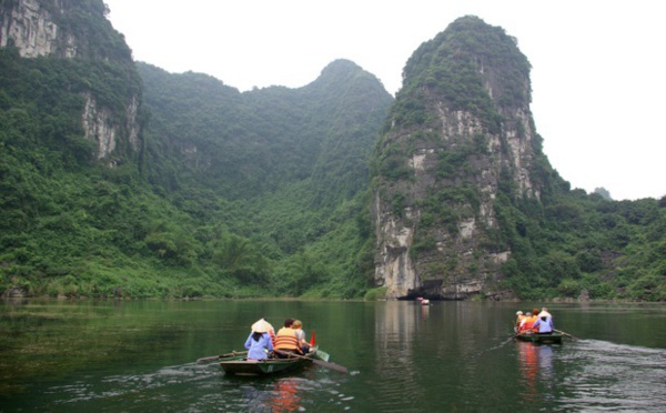 North-Vietnam: Hanoi, between ethnic minorities and the Red River Delta